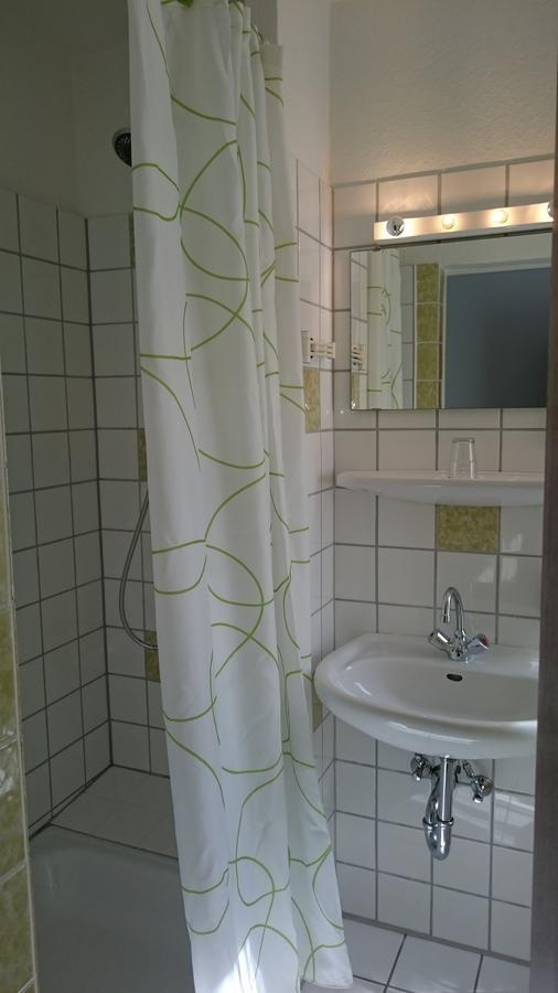 Hotel Froschkoenig Battenhausen Bagian luar foto